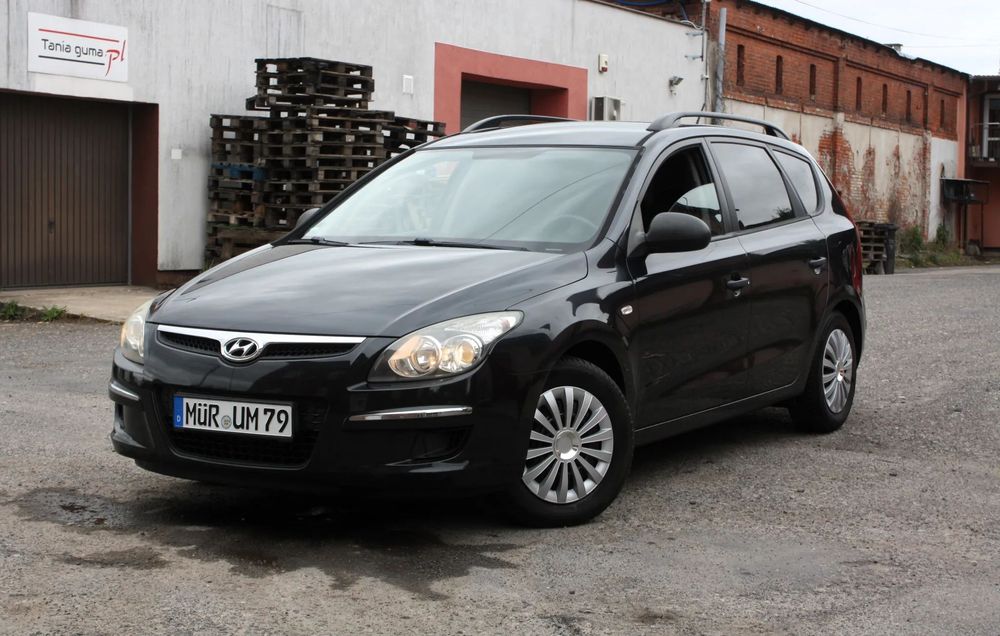 Hyundai I30 Hyundai i30 cw 1.4 serwis tuv super stan