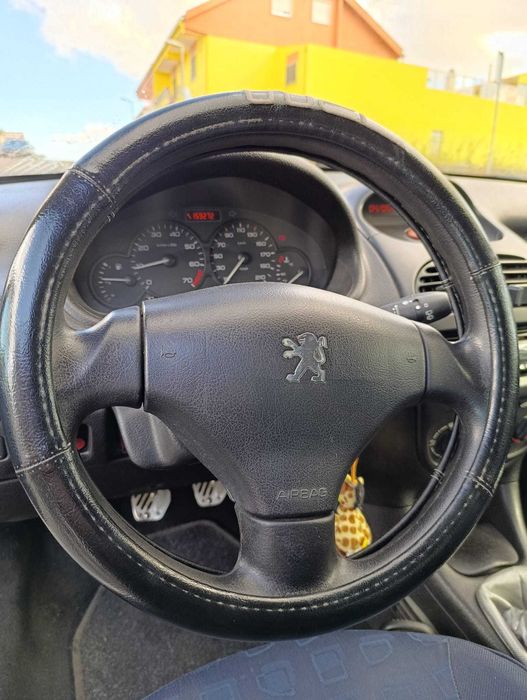 Peugeot 206 hatchback 1.1i