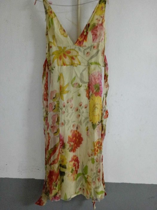 Vestido comprido de alças, para cerimonia.