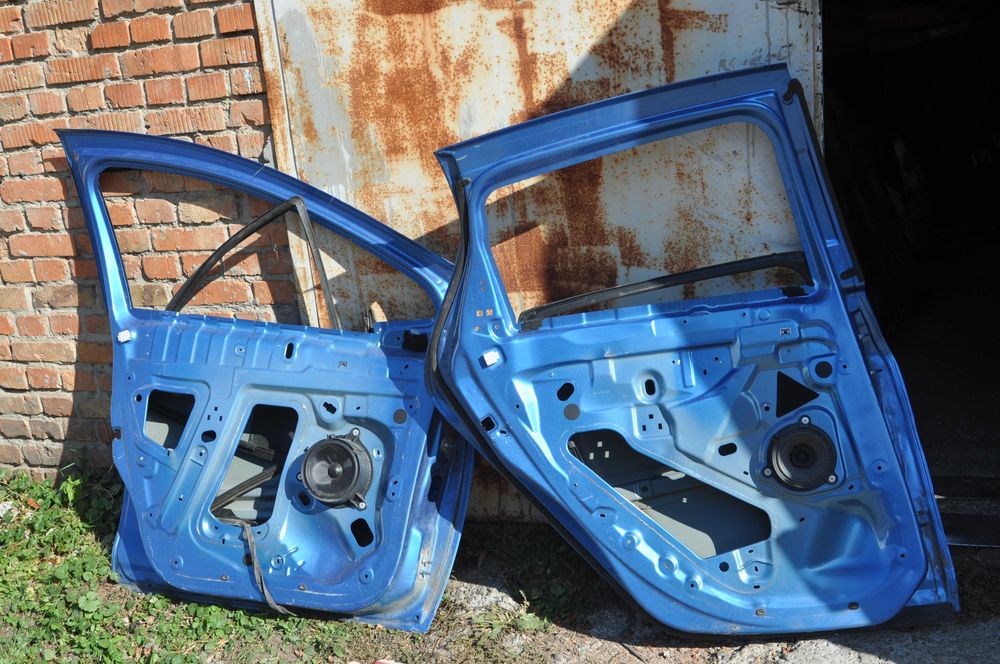 Renault Zoe дверь перед зад левая