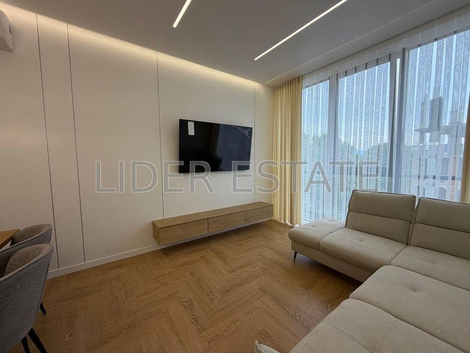 Продаж 2-кімнатної квартири в ЖК Uzh Towers | Слов'янська набережна, Ужгород