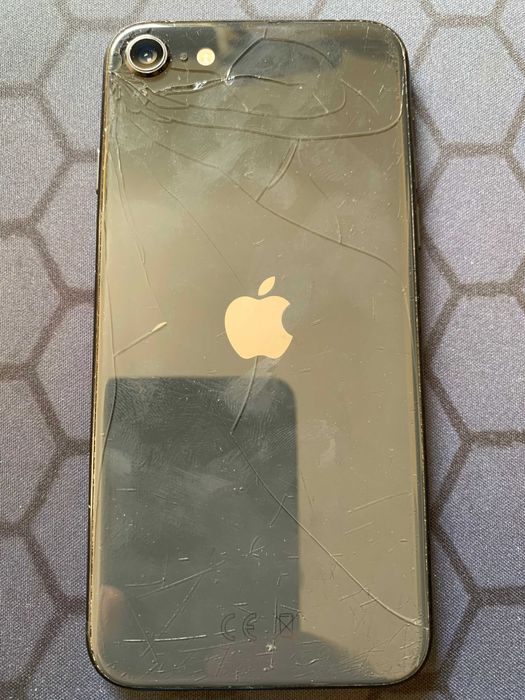 Smartfon Apple iPhone SE (2020) 64 GB (model A2296)