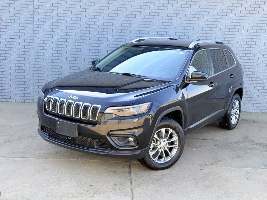 Jeep Cherokee      2021