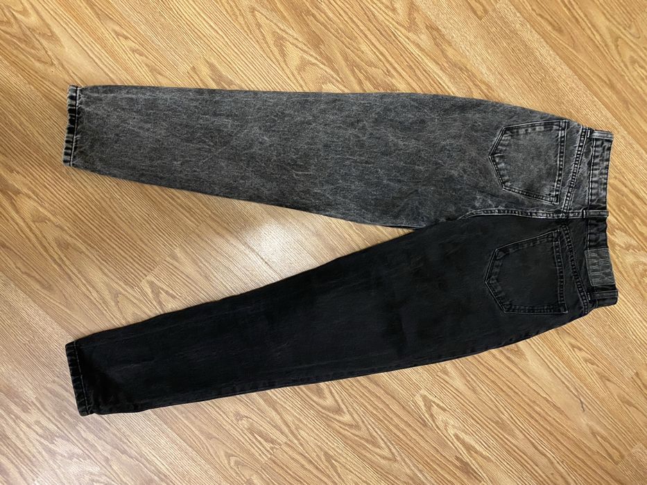 Продам джинси Bershka  34р. , Zara 36р. в  хорошому  стані