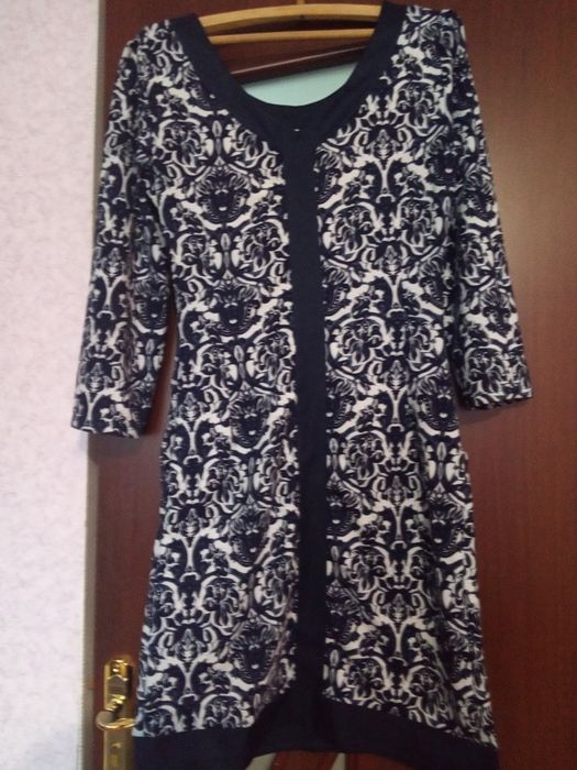 Плаття  дешево L i M