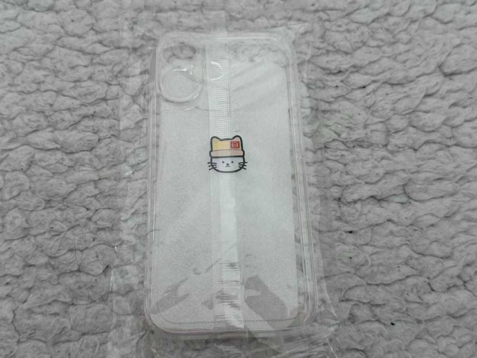 Capas moles e duras para iPhone17 de cores e designs variados