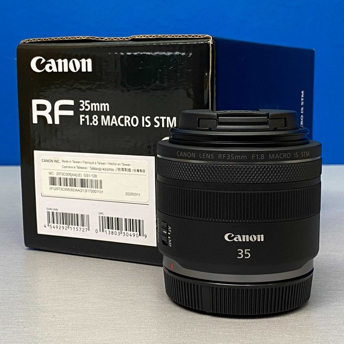 Canon RF 35mm f/1.8 Macro IS STM