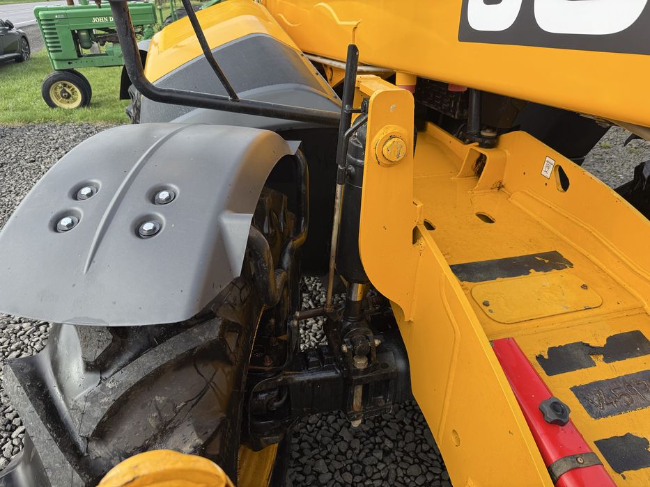 JCB 540-140 телескопічний навантажувач