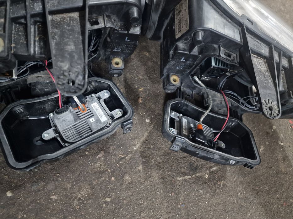 Lampa,reflektor lewy Mondeo mk4 xenon Europa