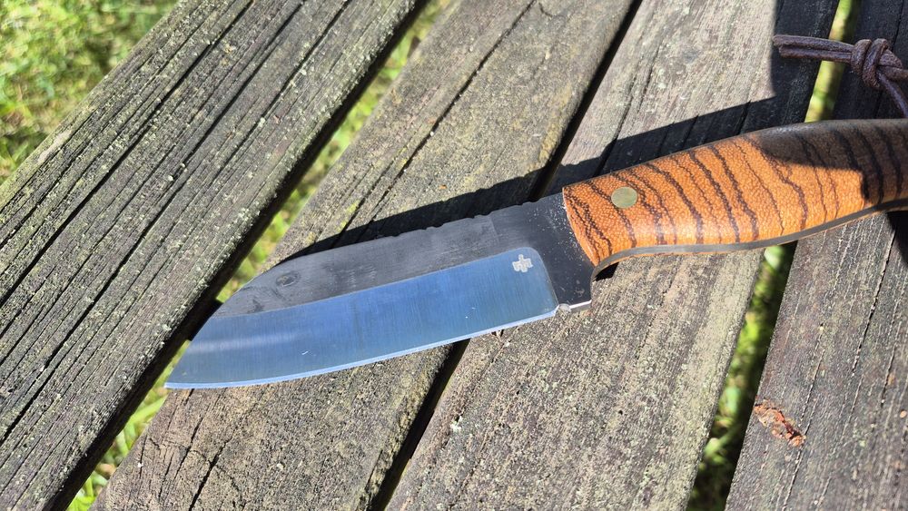 Nóż bushcraftowy ręcznie robiony