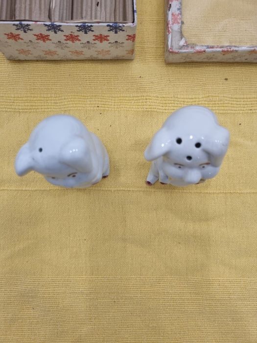 Bonecos em Louça para Sal e Pimenta