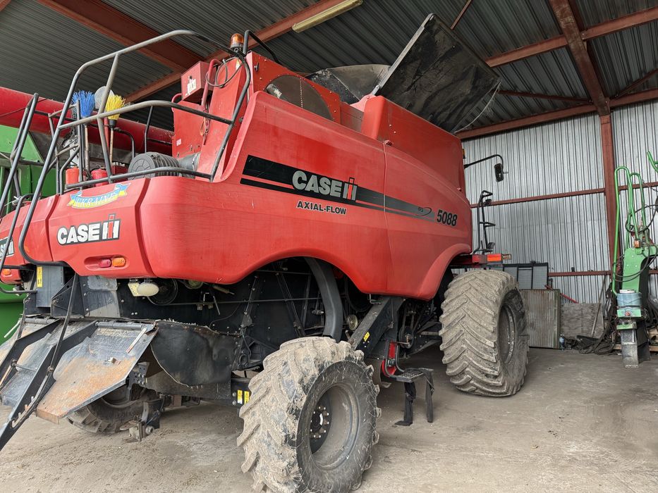 Комбайн Case 5088