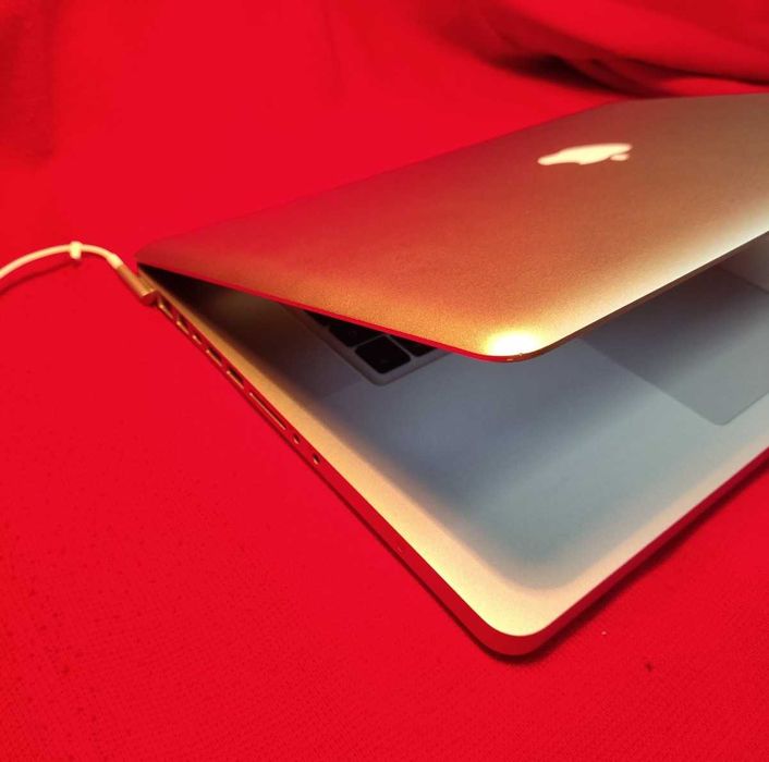 Apple MacBook Pro A1286.