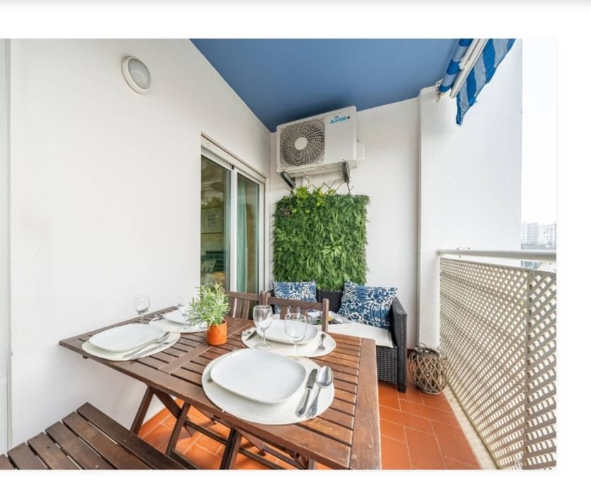 T1 com piscina e ar condicionado