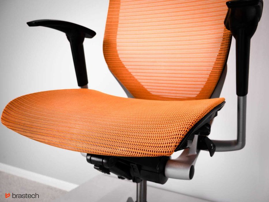 Fotel ergonomiczny Okamura CP Baron DARMOWA DOSTAWA Poleasingowy