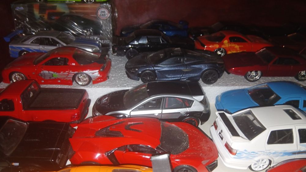 Colecao 30 Carro velocidade furiosa por  180 €