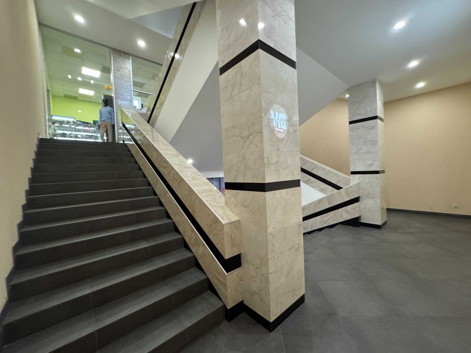 Приміщення вільного призначення в центрі по Шевченка навпроти Театру