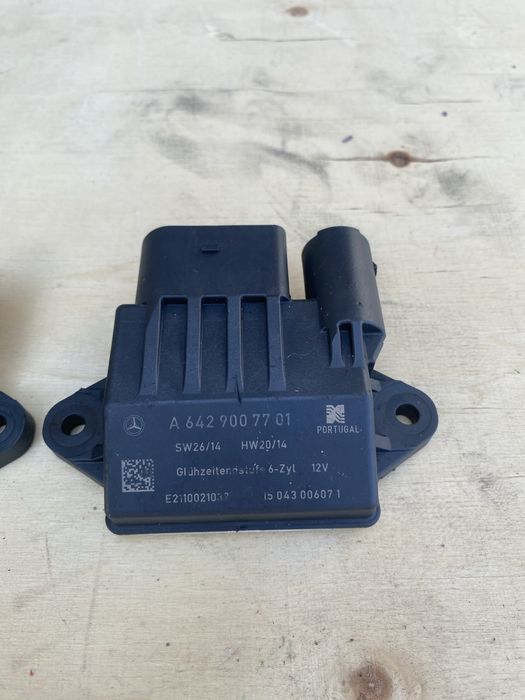 Реле свечей накала Спринтер OM642 3.0 W906 W907