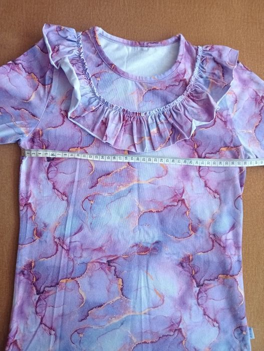 Dwie bluzeczki dziewczęce