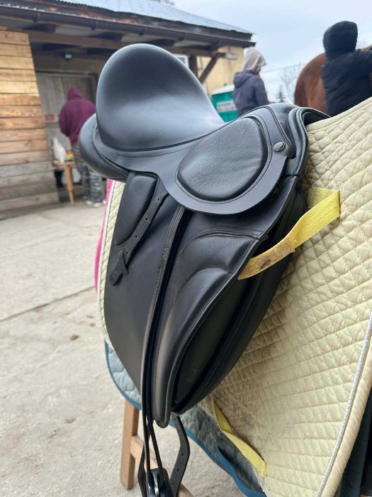 Siodło ujeżdżeniowe