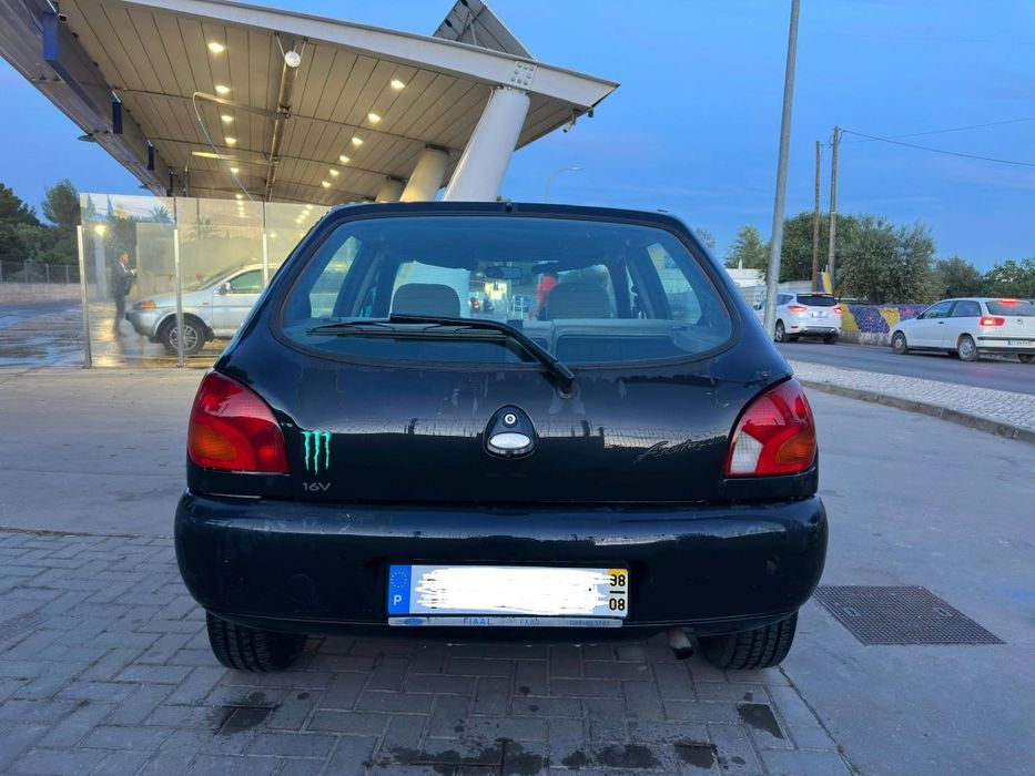 Carrinho barato velhinho  mas motor funciona bem!