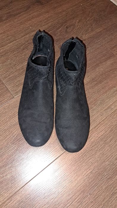 Czarne buty sztyblety Graceland 39
