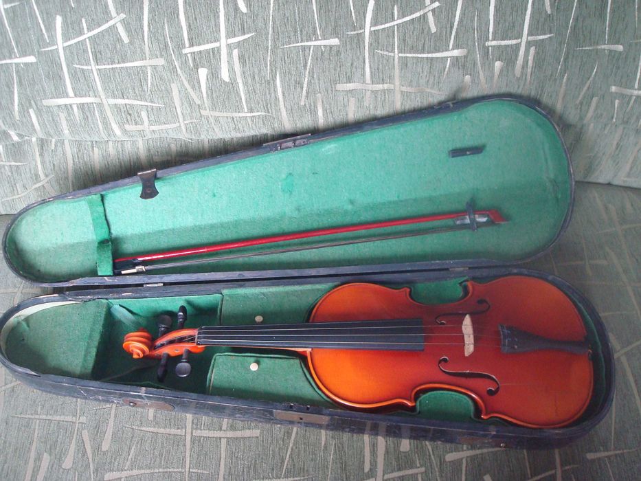 Продам скрипку 4/4 (Германия)