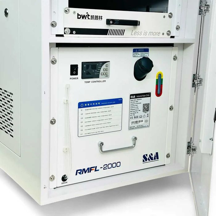 Апарат для лазерного зварювання, різки , очистки металу 3в1 2000w