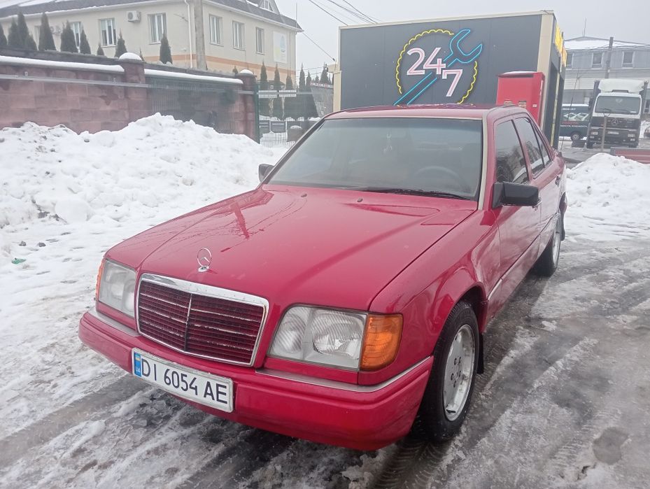 Продаю свій Мерседес 124