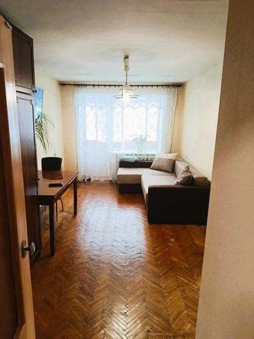 3 комнатная квартира возле метро Армейская