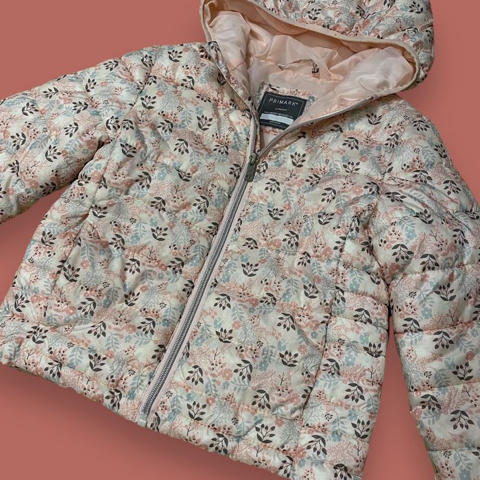 Casado Acolchoado Floral c/ Capuz Menina 6/7 anos