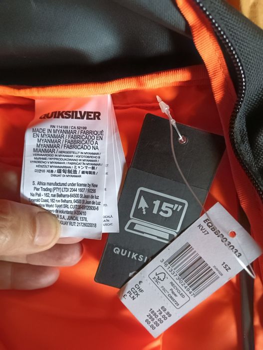 Duas mochilas Quiksilver c/rodas