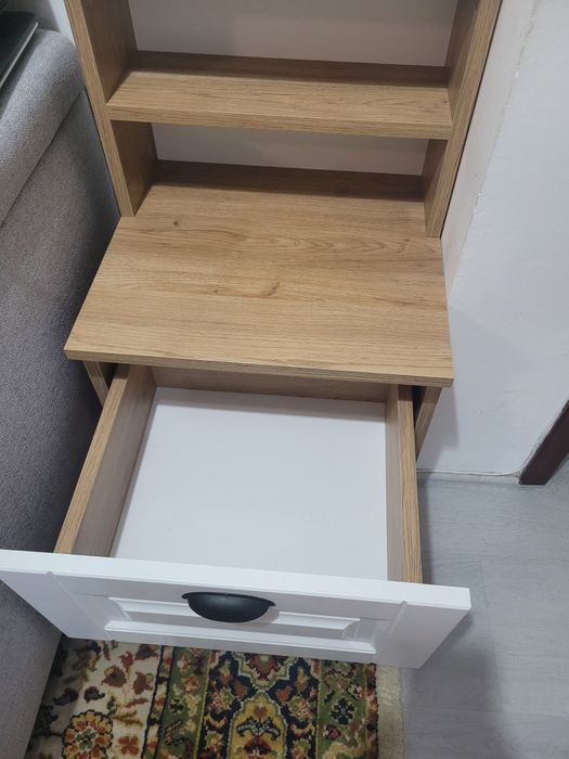2 mesas de cabeceira