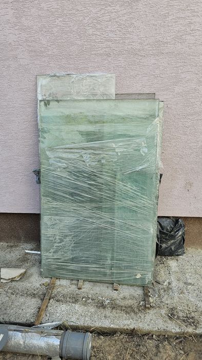 Скло б/у різні розміри