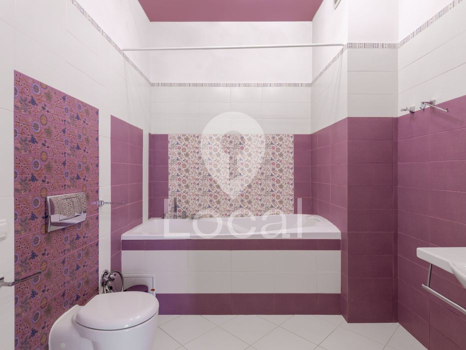 АВТОНОМНИЙ БУДИНОК 365 м² | Новообухівська траса | 15 кВт + Генератор