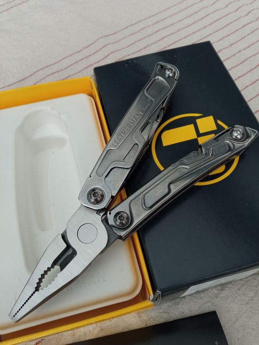 Leatherman Rev multitool nowy w kartoniku