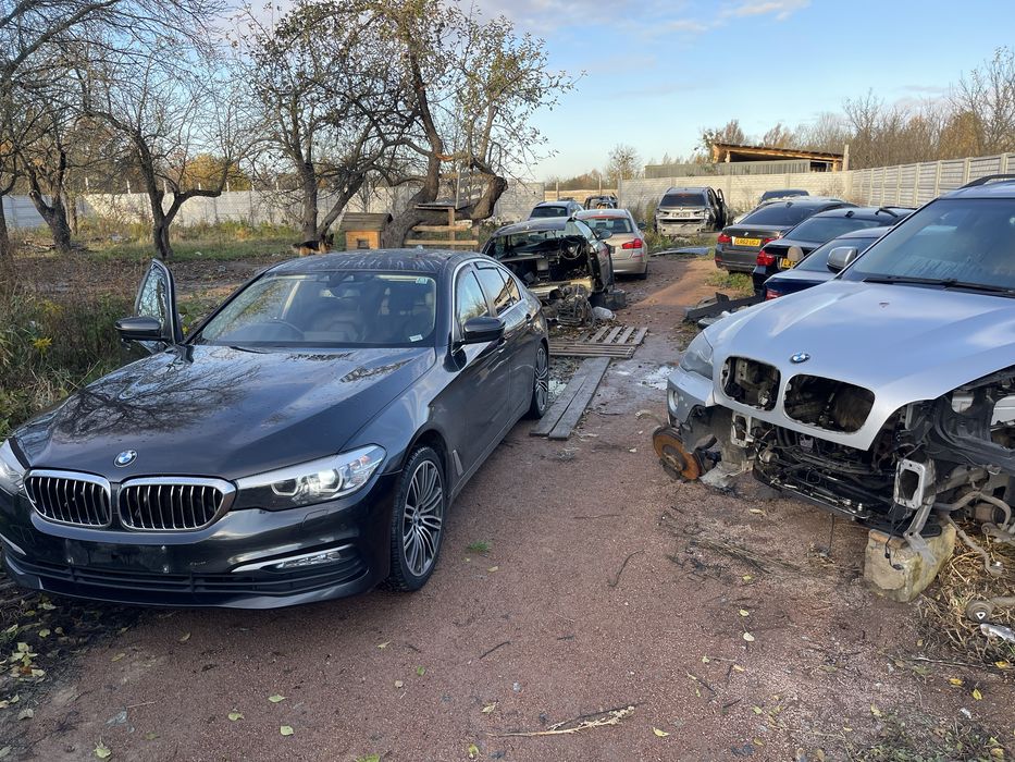 Розборка BMW X5 E70 Е71 F30 g30 E90 F10 капот  крило двери Разборка