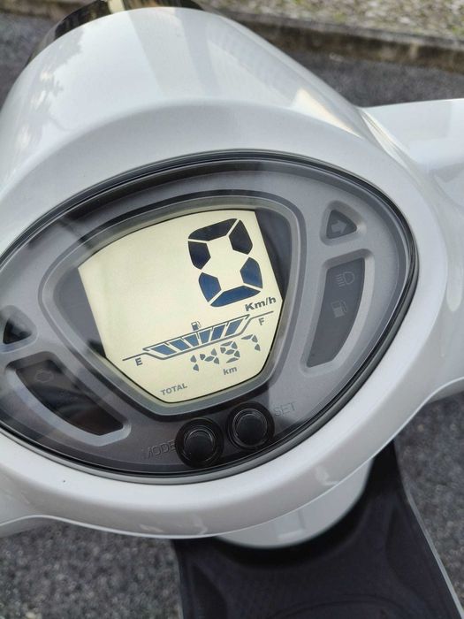 Scooter Sym Fiddle - como nova (dentro da garantia)