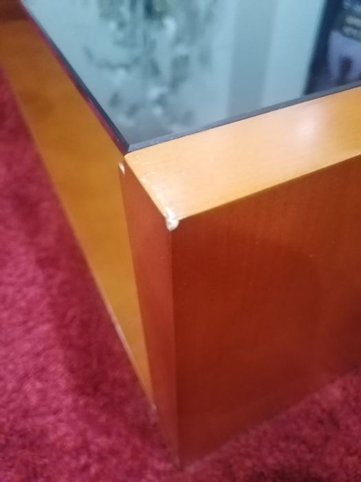 Mesa centro cerejeira e vidro preto