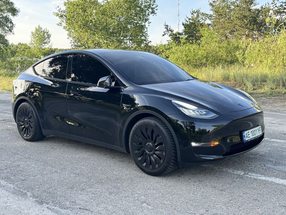 Tesla Y dual motor long range