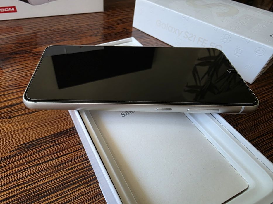 telefon Samsung S21FE