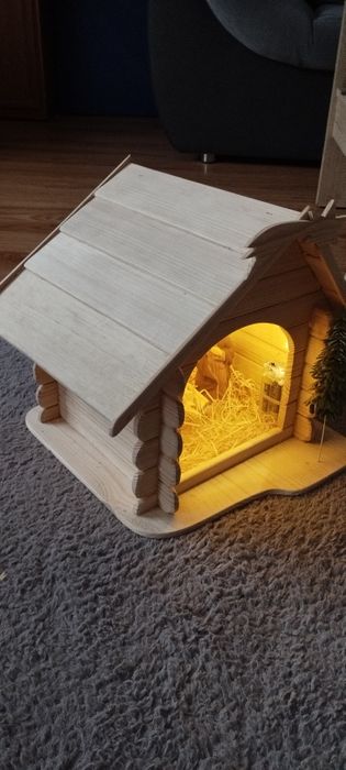 Drewna szopka Bożonarodzeniowa