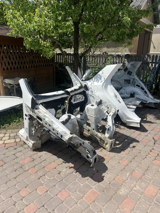 Четверть Стовпчик Криша Крило Mercedes Benz Ml w166 GLE