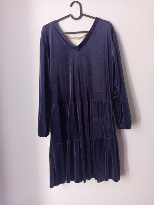 Granatowa sukienka L XL 42/44 z łańcuszkiem