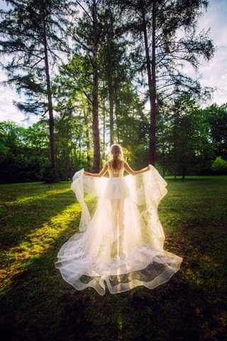 Suknia ślubna zjawiskowa 3 w 1 plus dodatki