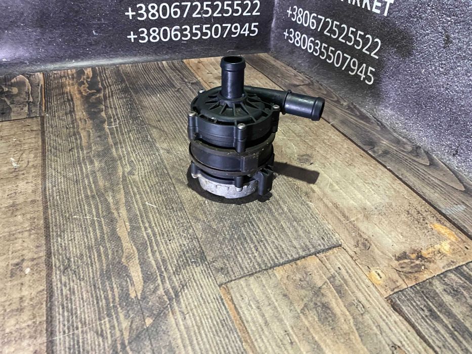 Помпа водяна насос охолодження батареї Polestar 2 Volvo XC40 C40 32257969
