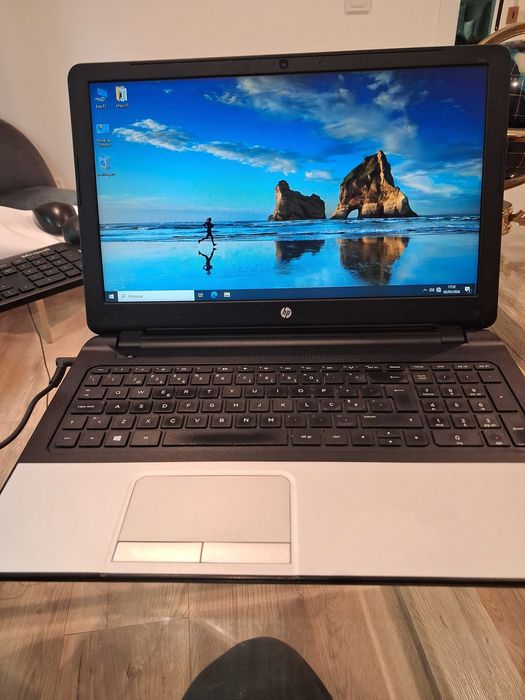 Portátil HP 350G1 - Windows10 - Bateria funcional 100min