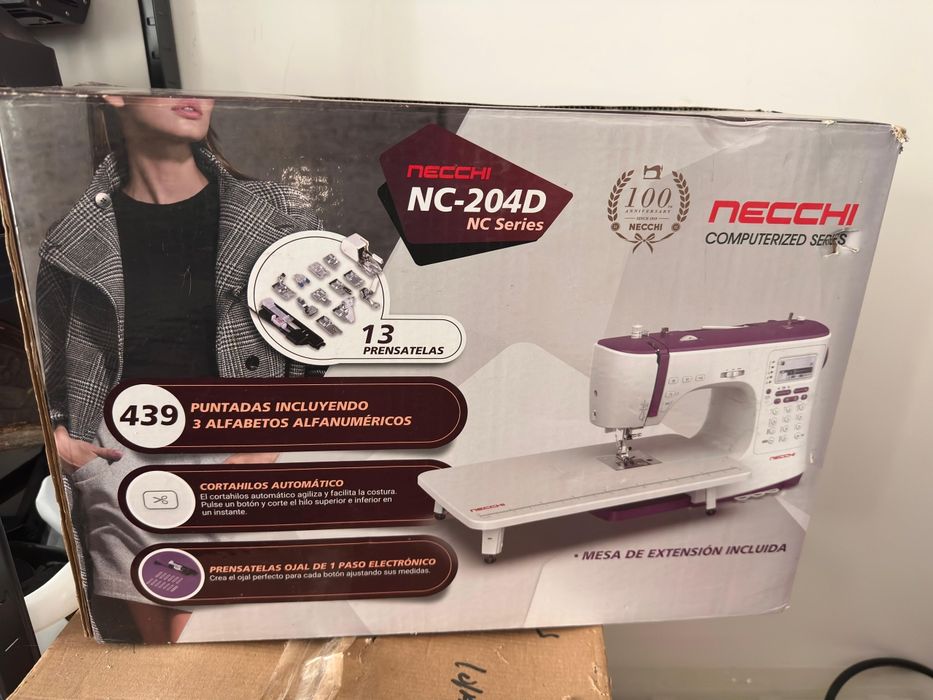 Maquina de costura necchi nc-204
