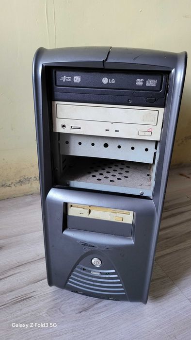 Komputer Intel Celeron D 2,8ghz ddr 512mb 80 + 60 hdd