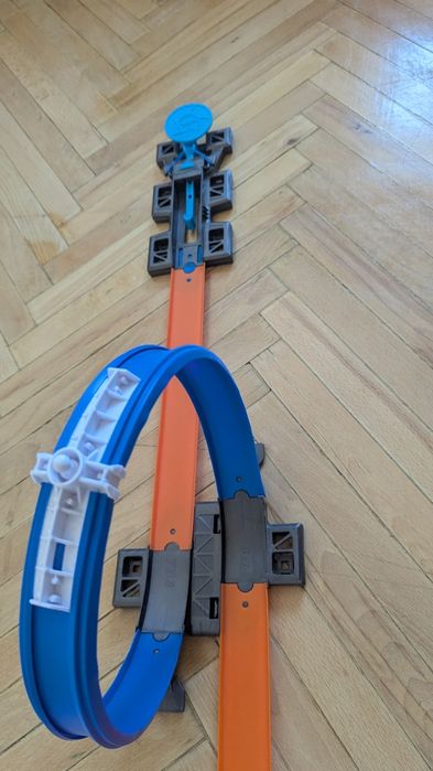 Трек Hot wheels Петля з запуском з обох боків